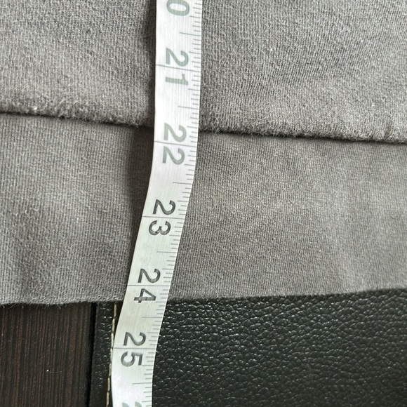 Anthropologie Sol Angeles LA FEMME Graphic Sweatshirt Grey Sz M - Picture 13 of 13